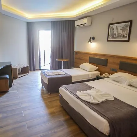 Hotel Kleopatra Fatih 4*
